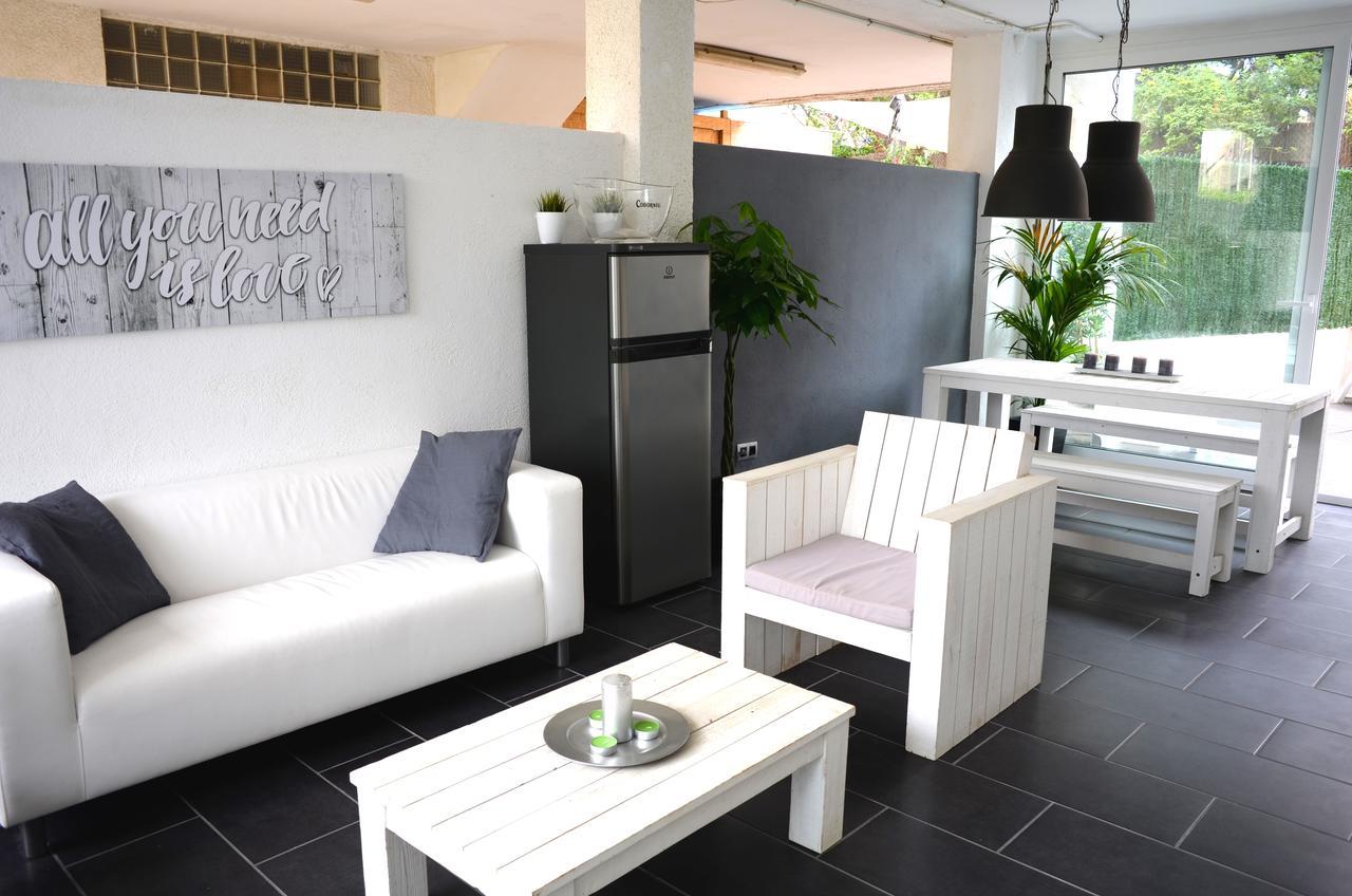 Beach House Castelldefels Kamer foto