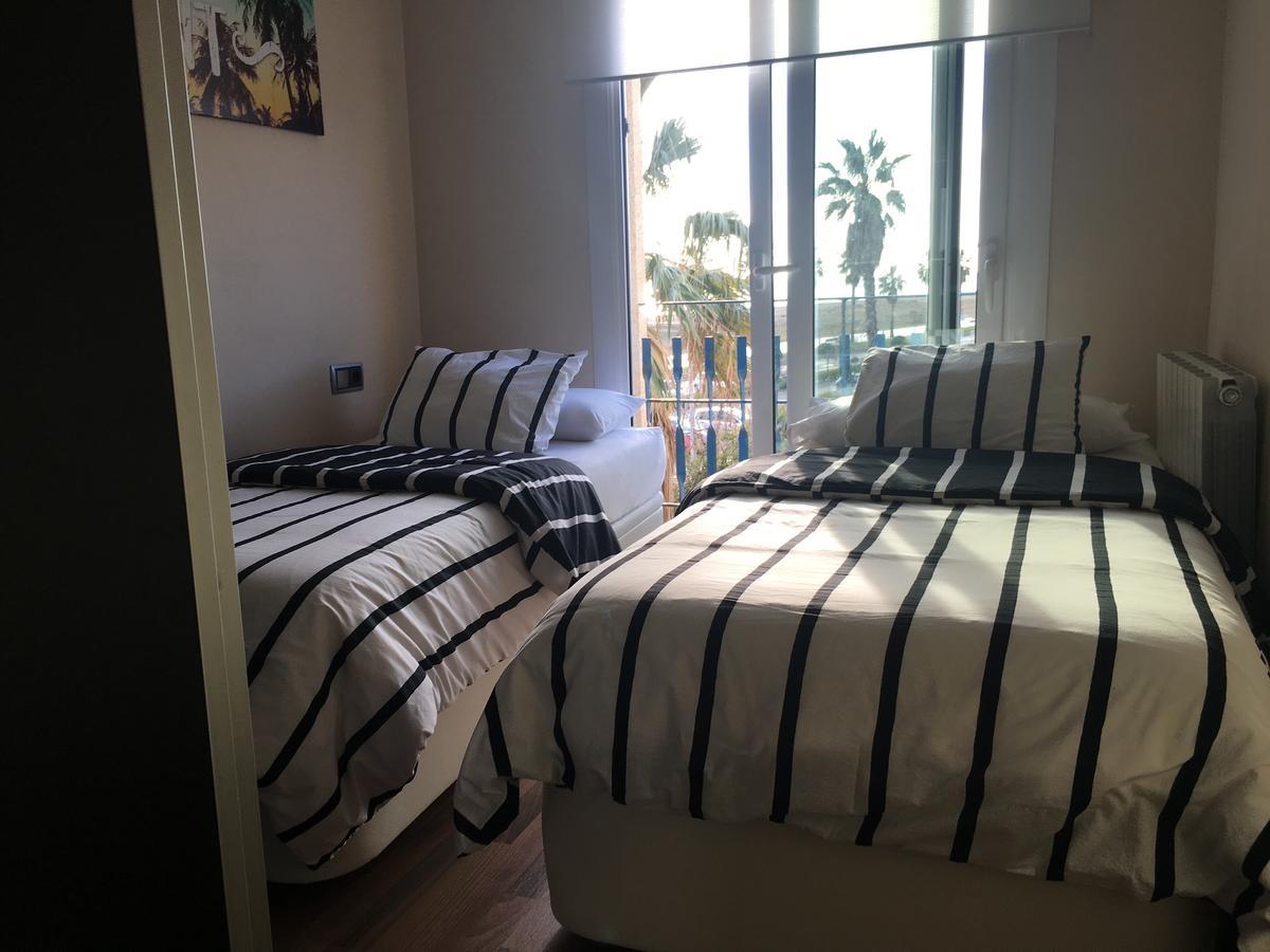 Beach House Castelldefels Buitenkant foto